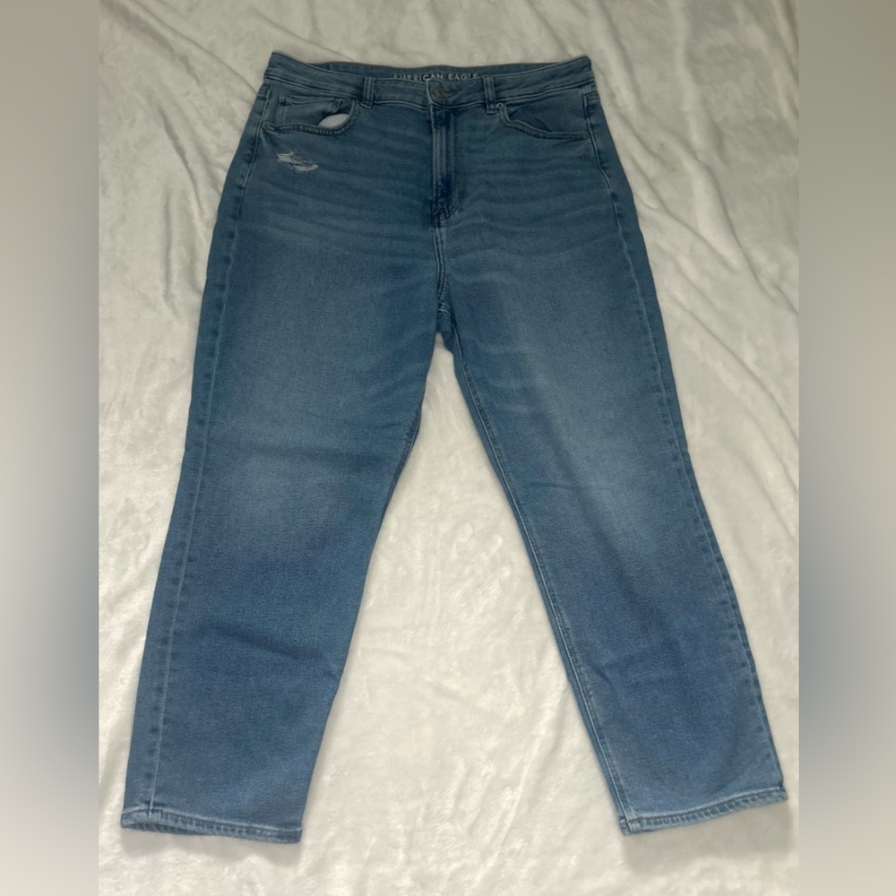 American Eagle Outfitters Women’s Light Blue Straight Leg Jeans